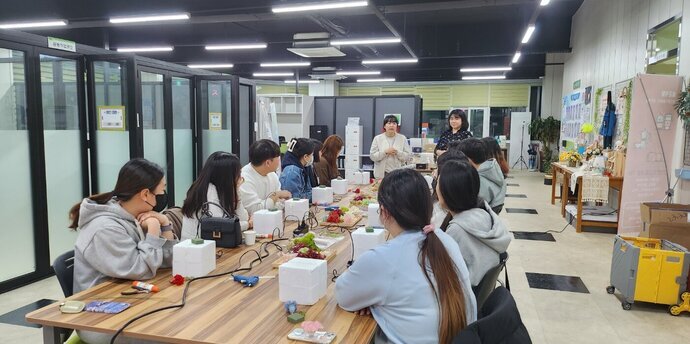 3월 잡클래스 <행복을 전하는  프리저브드 행잉볼 만들기>