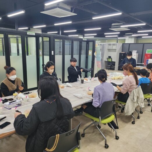 4월 잡클래스 <쿠킹아트 체험 : 카네이션 케이크 만들기>
