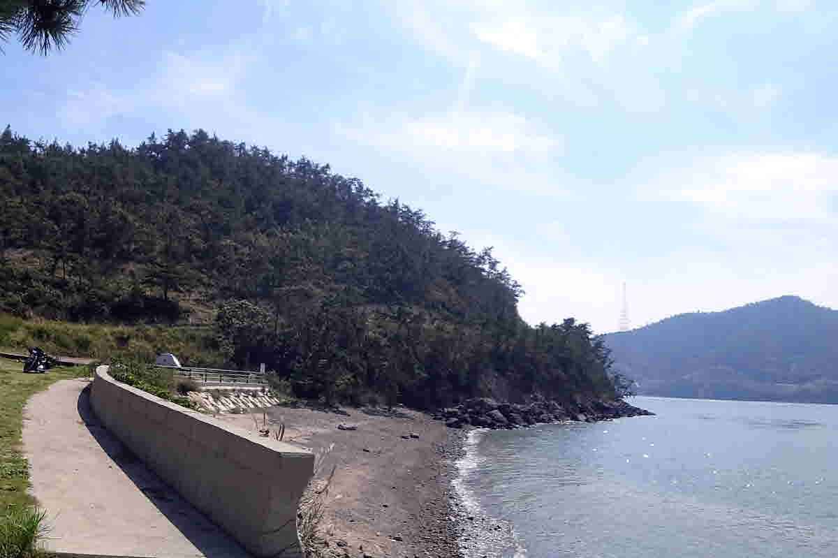 반달모양의 섬 달리도를 가다.