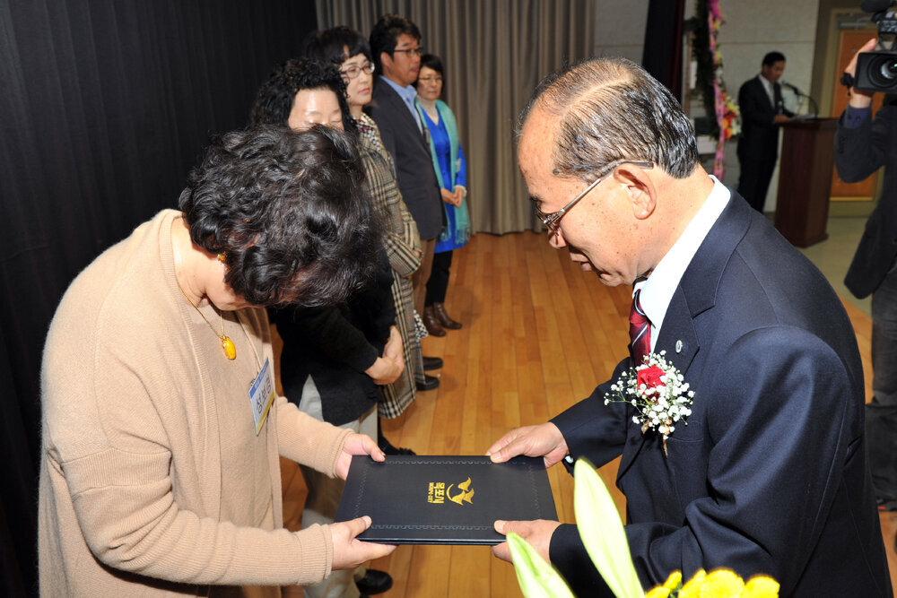 목포문학상시상식09(2013,10,31,목포문학관).jpg
