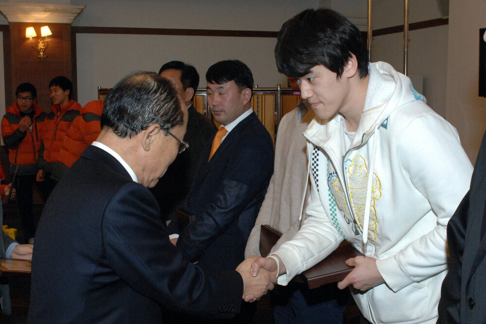 2013.12.11. 체육인의밤 시장님시상및 축사 009.jpg