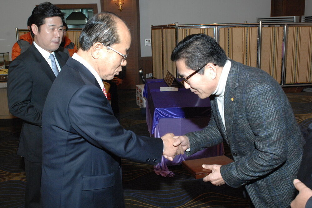 2013.12.11. 체육인의밤 시장님시상및 축사 027.jpg