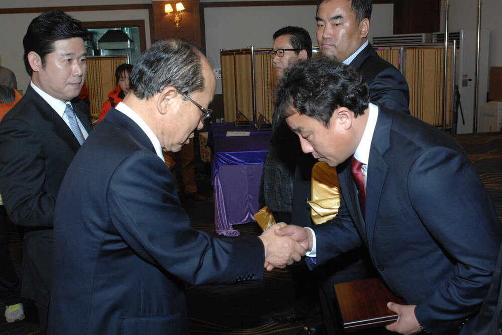2013.12.11. 체육인의밤 시장님시상및 축사 031.jpg