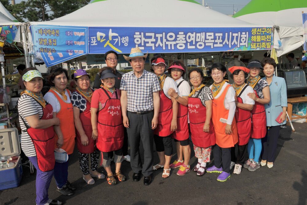 목포해양문화축제부스순회격려15(2014,8,5,동명동물양장).jpg