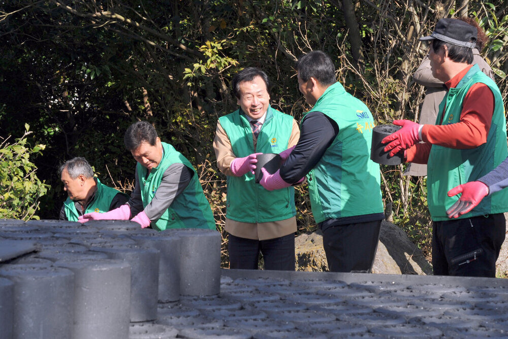 사랑의연탄나누기04(2014,11,10,죽교동).jpg