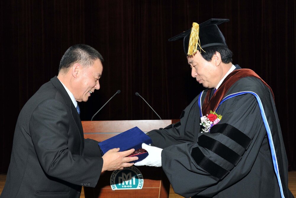 박홍률목포시장명예박사학위수여식29(2015,4,8,목포대학교).jpg