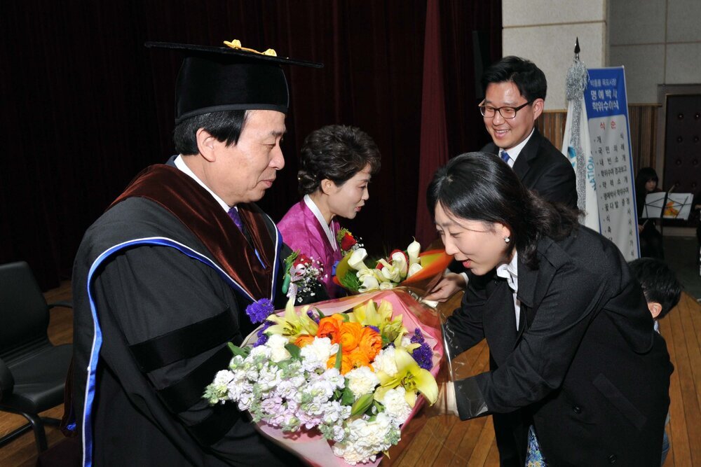 박홍률목포시장명예박사학위수여식13(2015,4,8,목포대학교).jpg