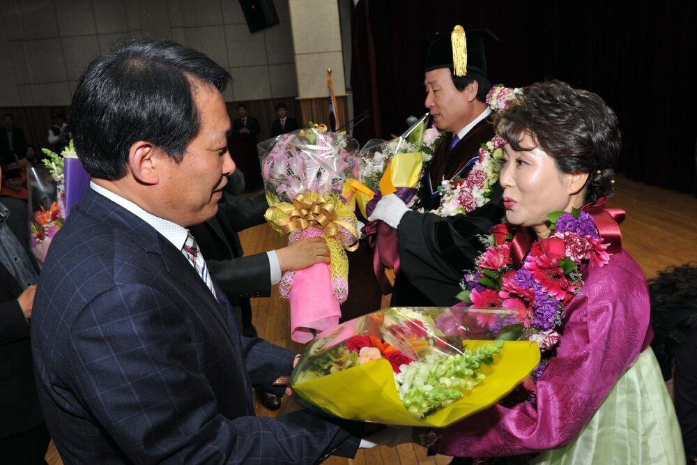 박홍률목포시장명예박사학위수여식24(2015,4,8,목포대학교).jpg
