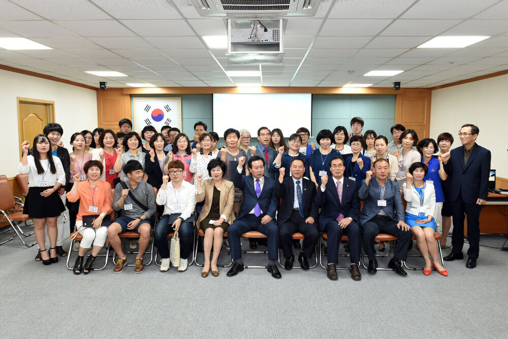 상반기목포장학재단장학증서수여식06(2015,6,2,상황실).jpg