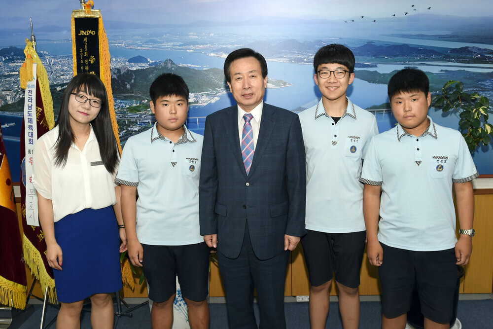 목포덕인고등학생인터뷰02(2015,6,12,시장실).jpg