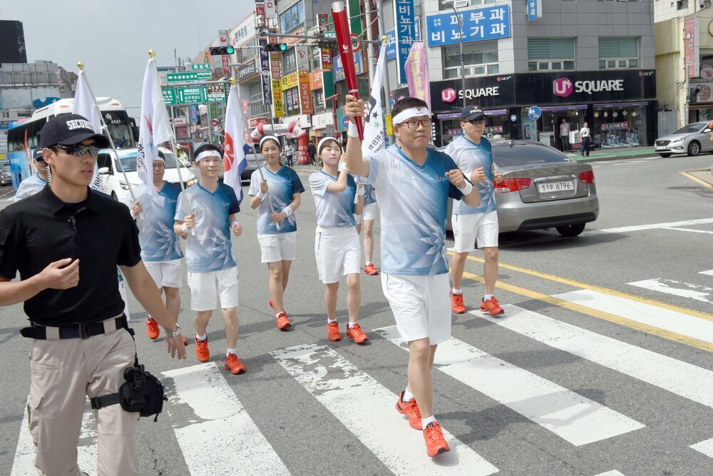 2015광주하계유니버시아드대회성화봉송23(2015,7,1,목포역).jpg
