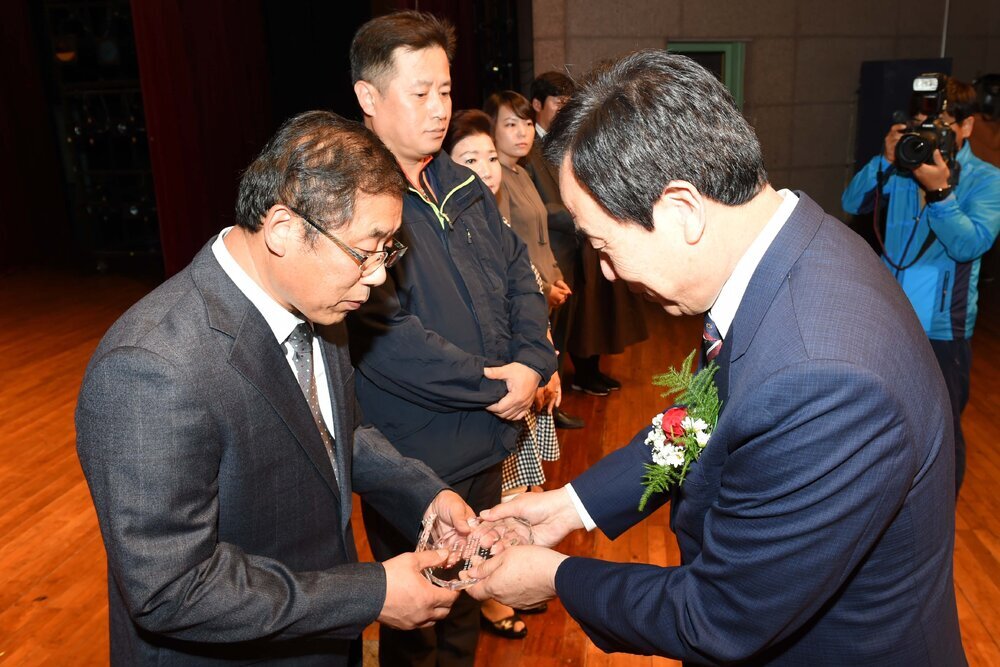 제55회목포예술제예술인의밤및예술문화상시상식07(2015,10,2,문화예술회관).jpg