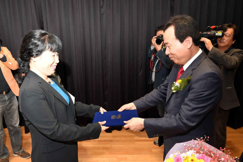 목포문학상시상식02(2015,10,23,목포문학관).jpg