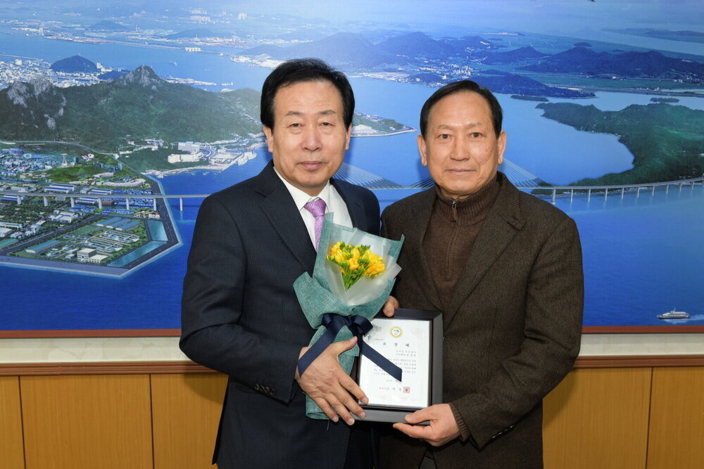 박홍률 목포시장 표창패전달.
