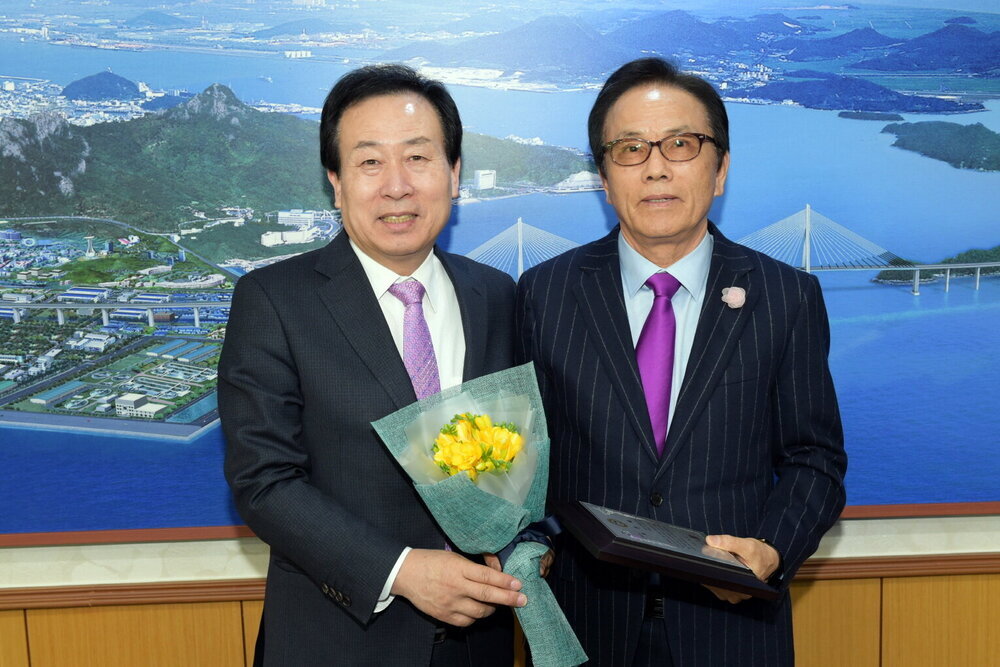 박홍률 목포시장 표창패전달.