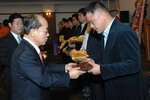 2013.12.11. 체육인의밤 시장님시상및 축사 044.jpg